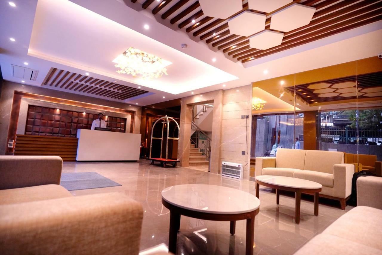 Hotel City Pride With Free Airport Pickup Új-Delhi Kültér fotó